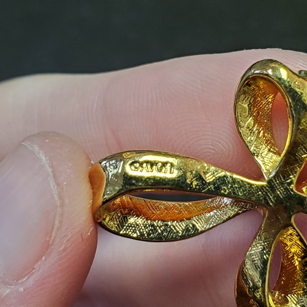 Avon cross necklace - Picture 3 of 6